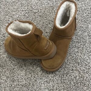 Ugg Koolaburra Chestnut Suede Shearling Ankle Boots